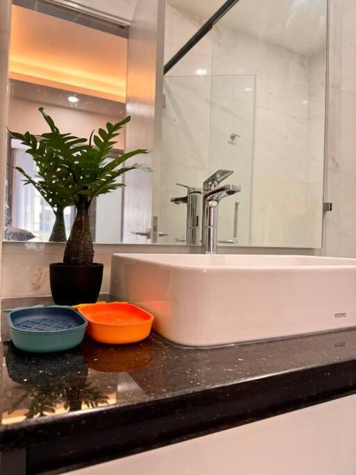 Modern 3min Klcc 2br 1-5pax Royce By Fantasy * Kuala Lumpur