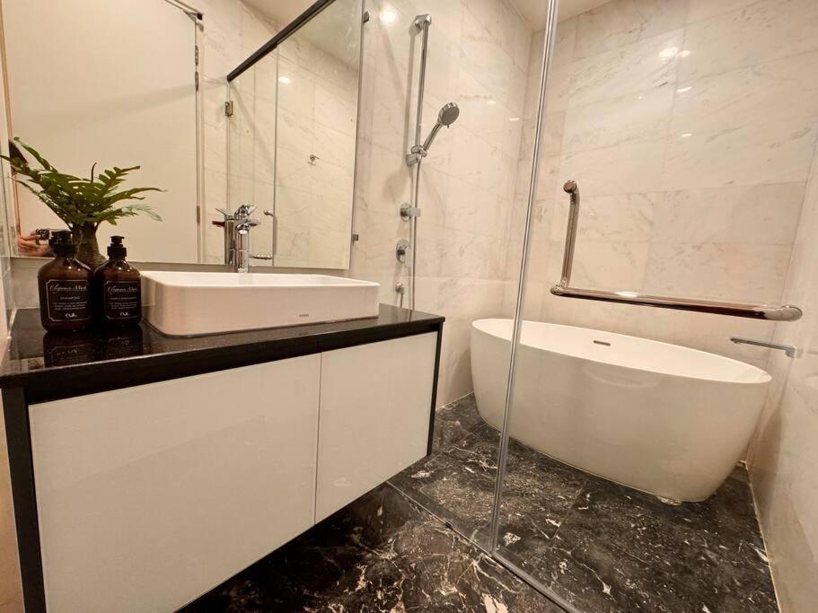 Modern 3min Klcc 2br 1-5pax Royce By Fantasy Kuala Lumpur