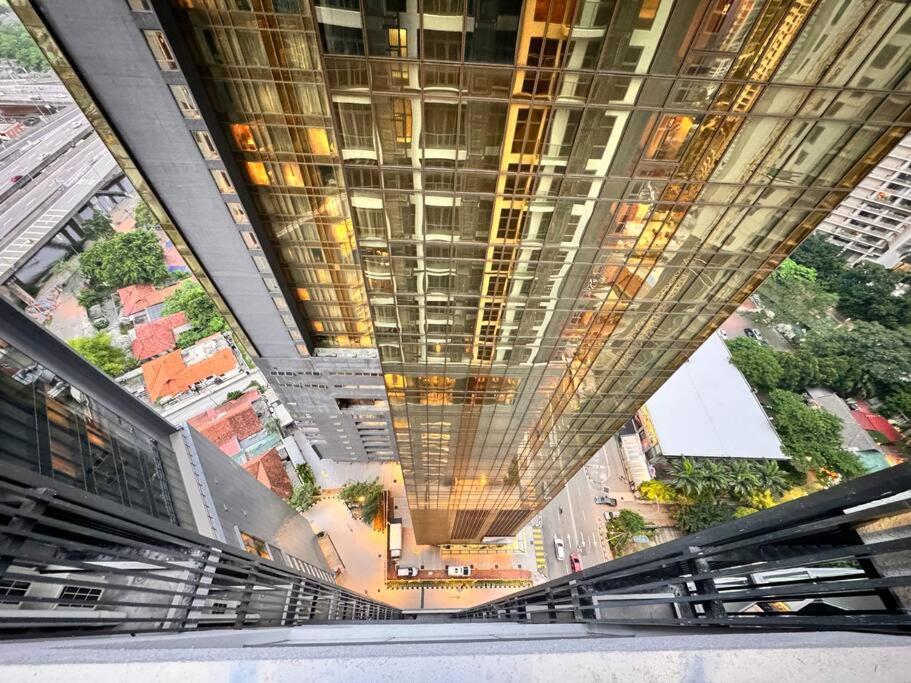 Modern 3min Klcc 2br 1-5pax Royce By Fantasy *